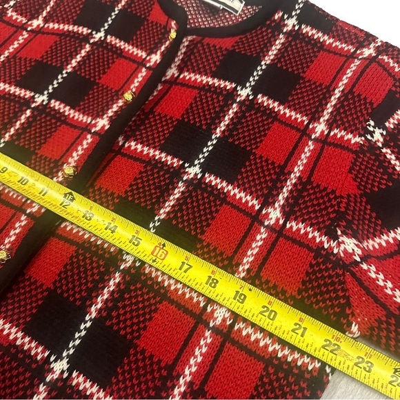 VTG Red Black Scotch Plaid Sweater Preppy Academia Old Money Quiet Luxury Preppy - Picture 4 of 4